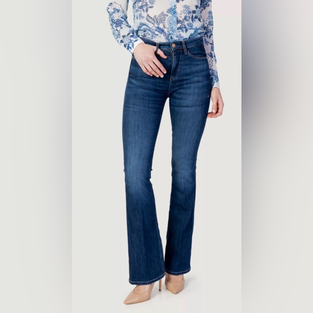 Guess Kate boot Dark Blue Flare Jeans - size 27